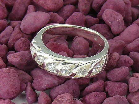 Pravidelný zirkonový prsten stříbro Ag 925/1000