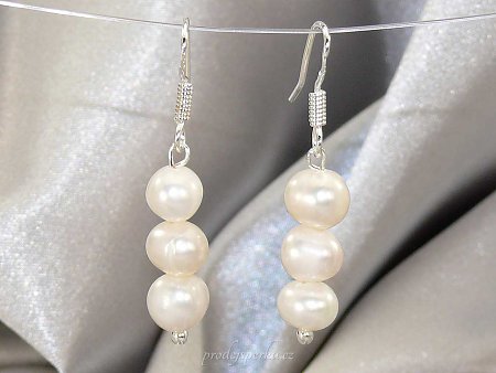 Dámské náušnice bílé perly
